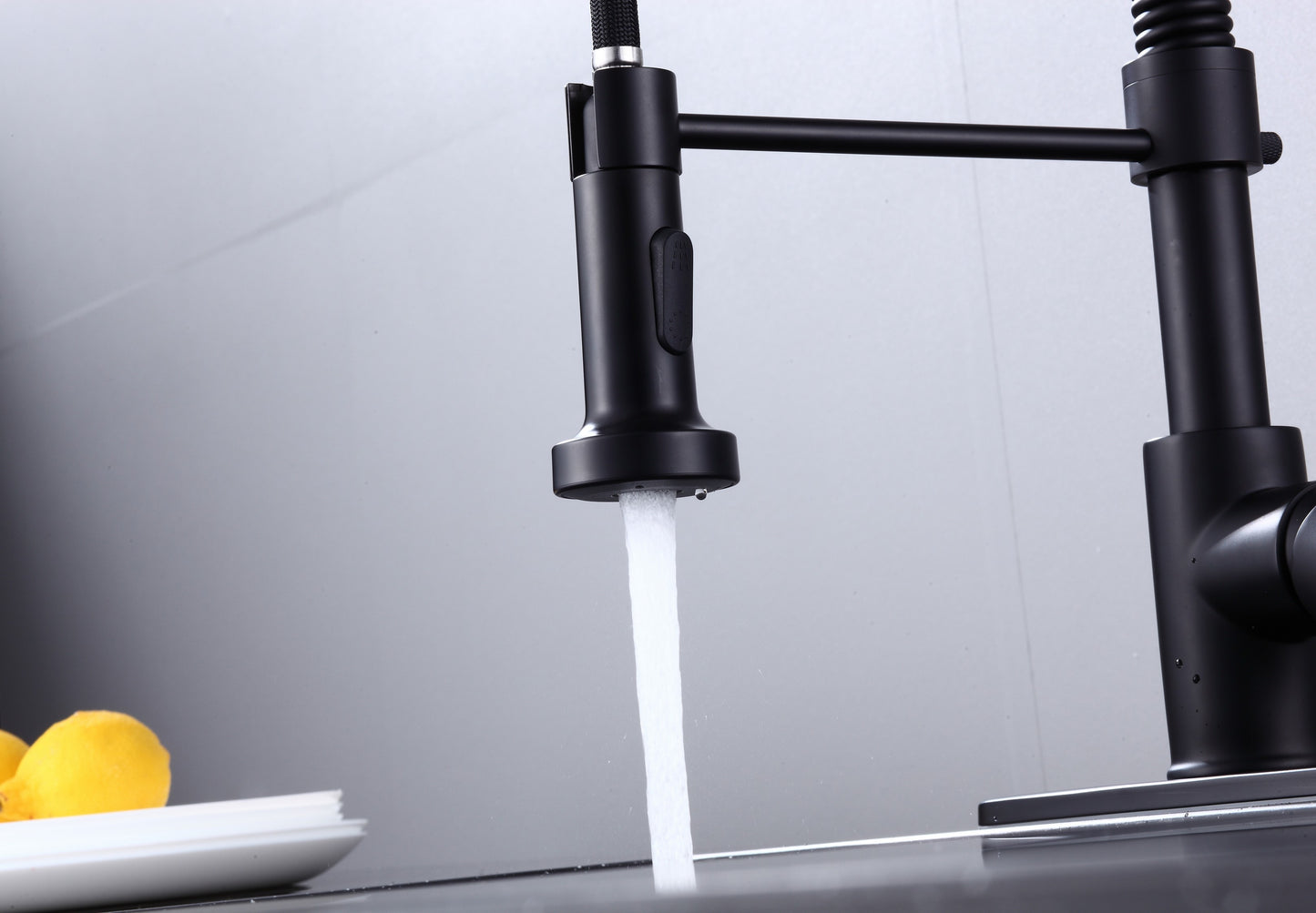 Pulldown Kitchen Faucet - BRÜDERMAIM Döretz - Matte Black - Lead Free Brass - cUPC Certified - Ceramic Cartridge.