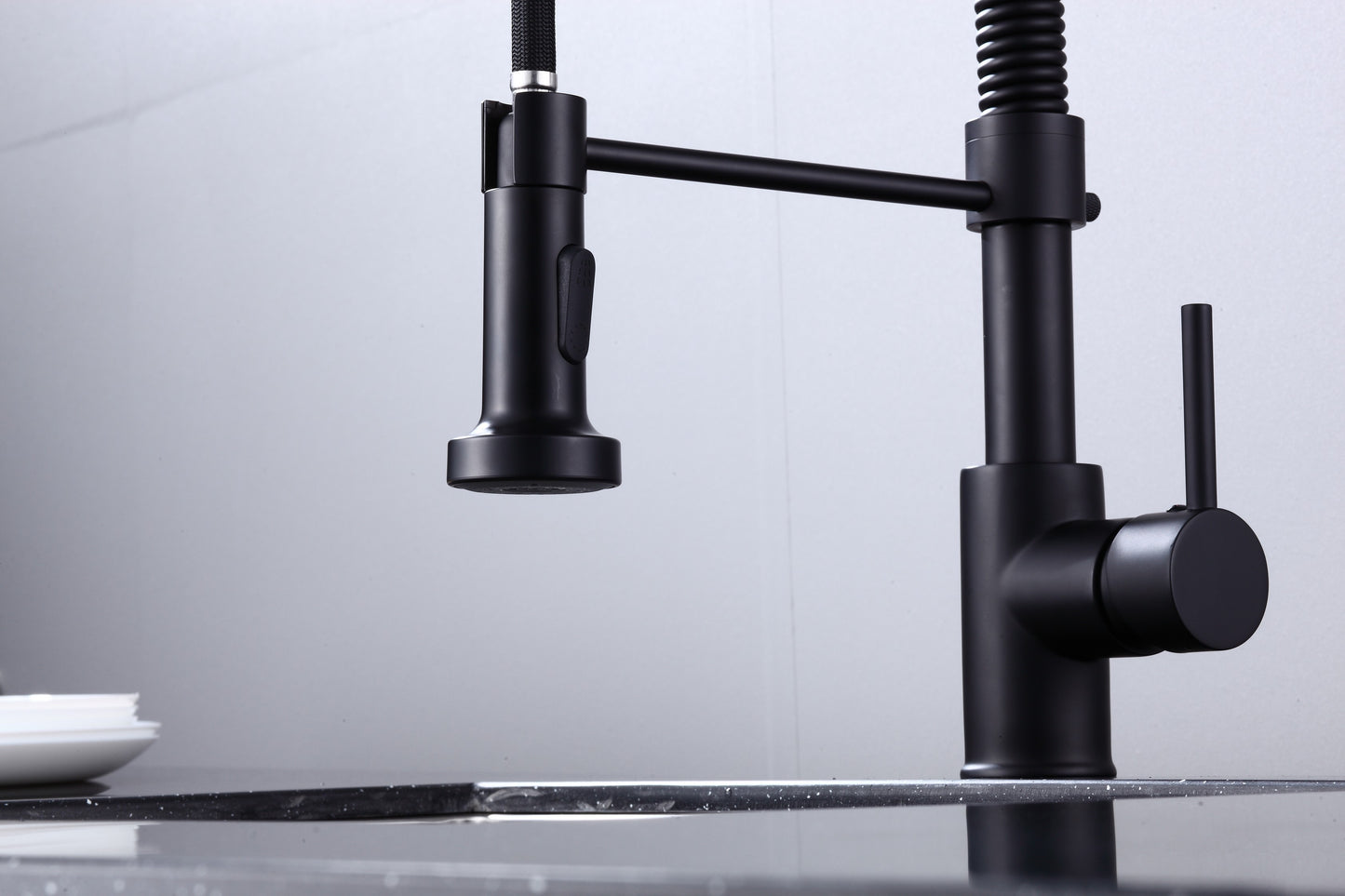 Pulldown Kitchen Faucet - BRÜDERMAIM Döretz - Matte Black - Lead Free Brass - cUPC Certified - Ceramic Cartridge.