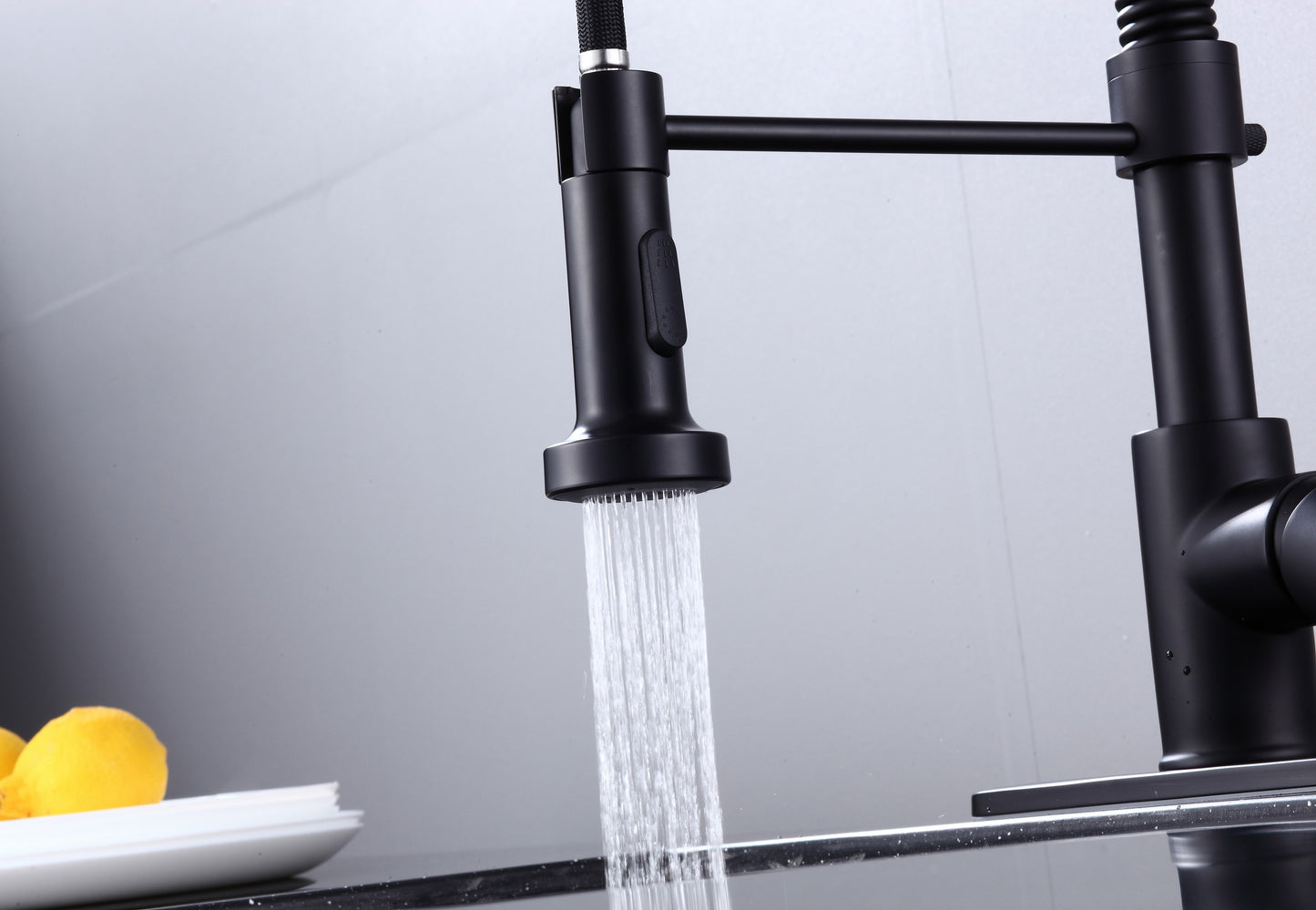 Pulldown Kitchen Faucet - BRÜDERMAIM Döretz - Matte Black - Lead Free Brass - cUPC Certified - Ceramic Cartridge.