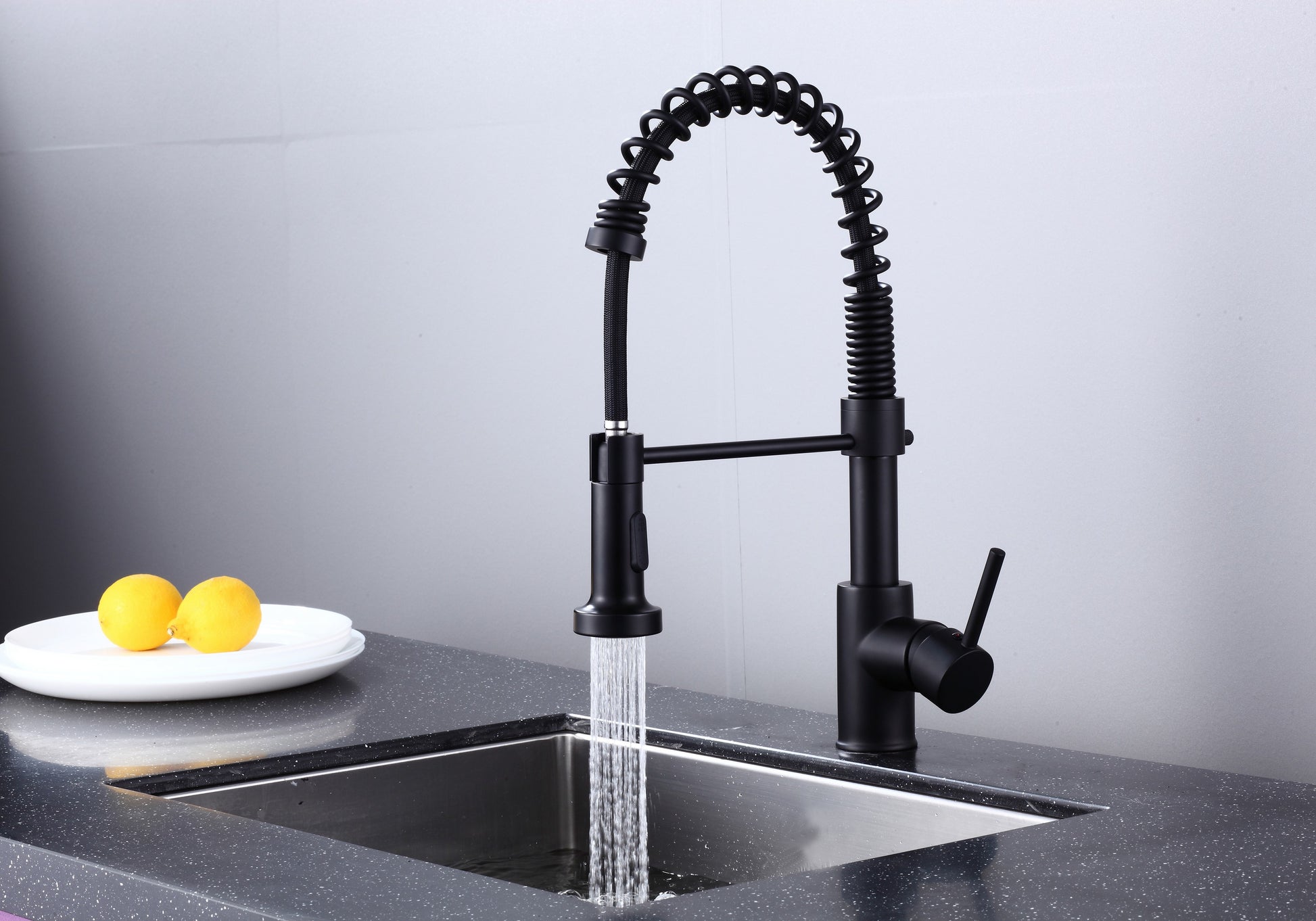 Pulldown Kitchen Faucet - BRÜDERMAIM Döretz - Matte Black - Lead Free Brass - cUPC Certified - Ceramic Cartridge.